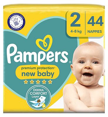 tort z pampersów firmy pampers